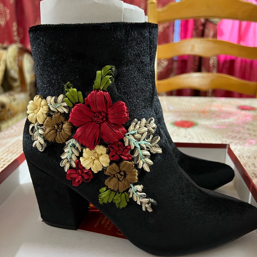 Floral Embroidered Black Ankle Boots - Picture 3 of 4